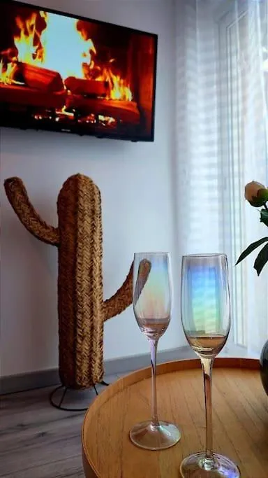 Appartement Cosy, Detente Avec Terrasse Pleurtuit 0*,